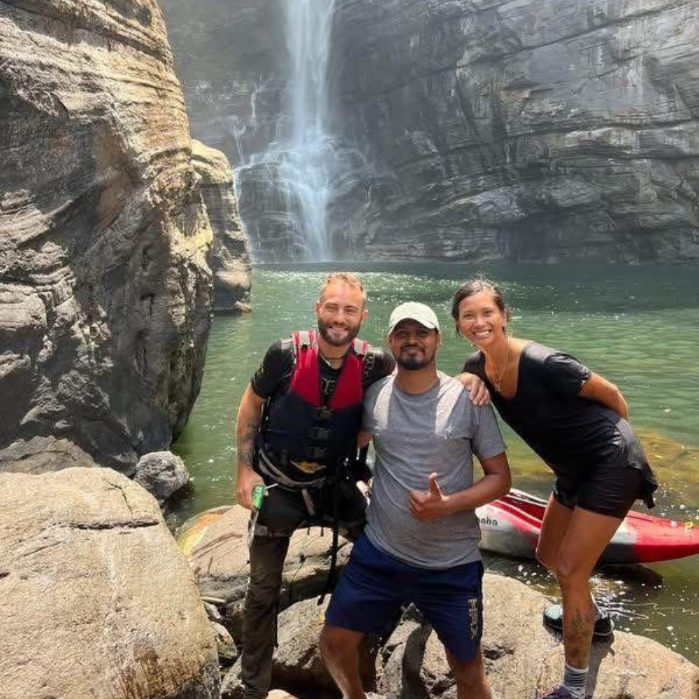 Sally Bakery Logo (1)